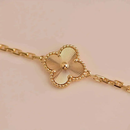 [Zalyn Jewelry ] CLOVER 5 MOTIF LASER BRACELET COLLECTION