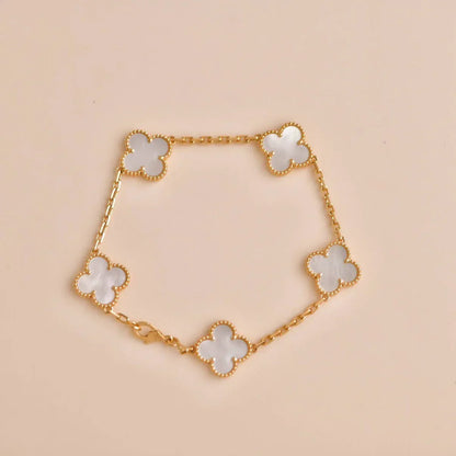 [Zalyn]LUCKY CLOVER 5-MOTIF BRACELET - WHITE MOTHER-OF-PEARL COLLECTION
