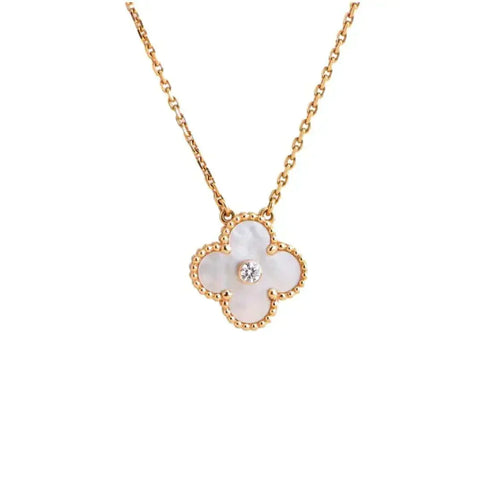 [Zalyn Jewelry ]CLOVER 15MM DIAMOND WHITE FRITILLARIA NECKLACE