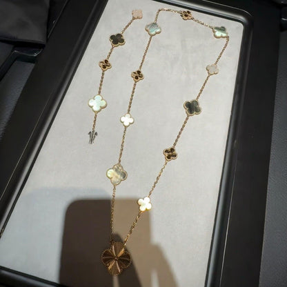 [Zalyn]DETACHABLE 15-MOTIF CLOVER STATEMENT SET - GREY MOTHER-OF-PEARL & LASER