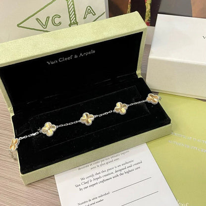 [Zalyn]LUCKY CLOVER 5-MOTIF BRACELET - LASER COLLECTION