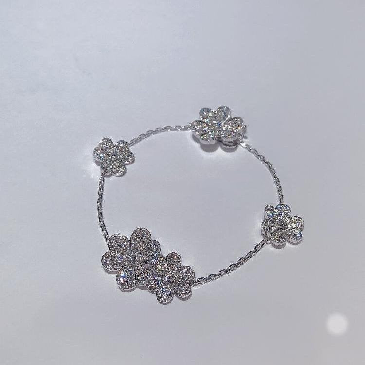 [Zalyn Jewelry ]FRIVOLE SILVER 5 FLOWERS BRACELET