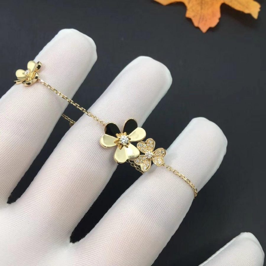 [Zalyn Jewelry ]FRIVOLE GOLD 5 FLOWERS BRACELET