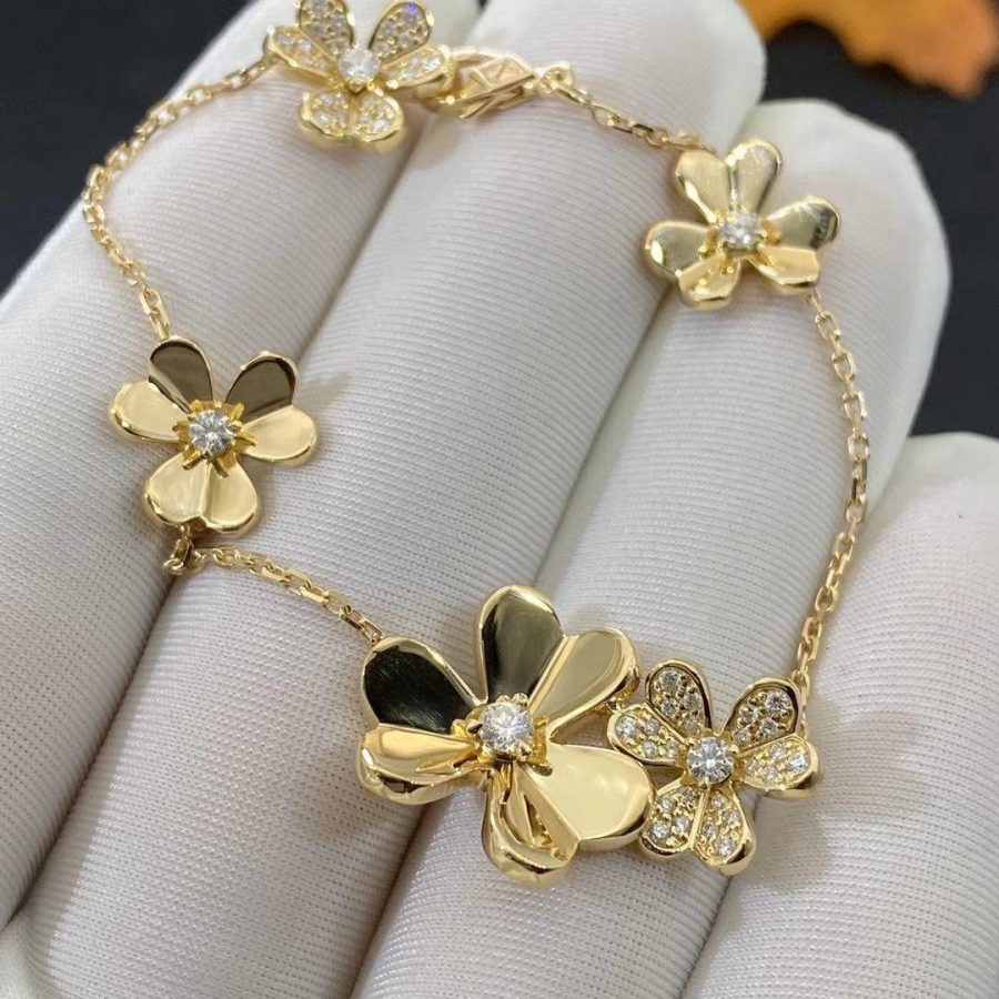 [Zalyn Jewelry ]FRIVOLE GOLD 5 FLOWERS BRACELET