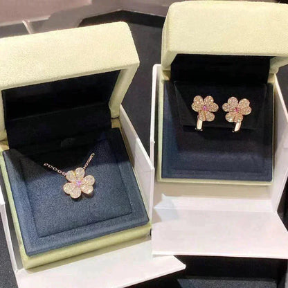 [Zalyn]PAVÉ DIAMOND BUTTERFLY CHARM NECKLACE