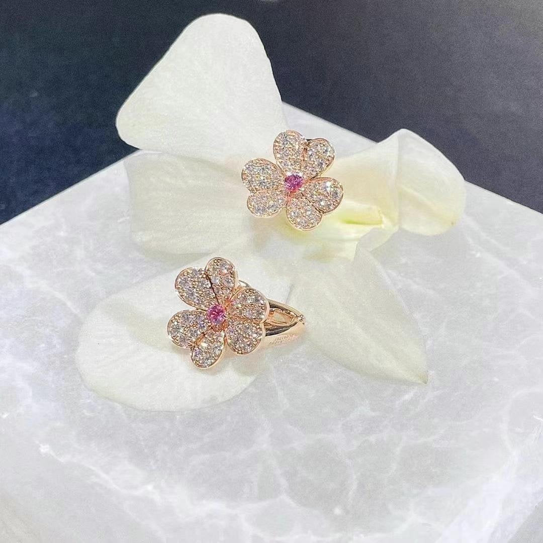 [Zalyn Jewelry ]FRIVOLE PINK GOLD FLOWER DIAMOND EARRINGS