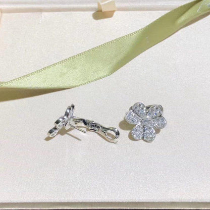 [Zalyn Jewelry ]FRIVOLE SILVER FLOWER DIAMOND EARRINGS
