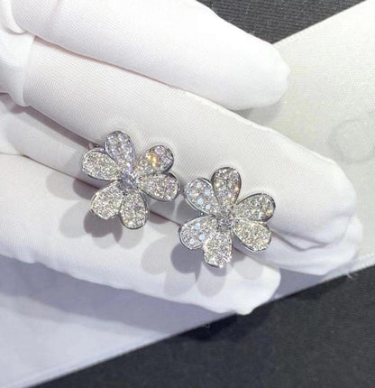 [Zalyn Jewelry ]FRIVOLE SILVER FLOWER DIAMOND EARRINGS