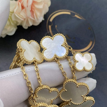 [Zalyn Jewelry ]CLOVER EARRINGS WHITE MOP 4 MOTIFS GOLD