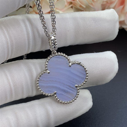 [Zalyn Jewelry ]CLOVER SILVER CHALCEDONY BIG CLOVER NECKLACE