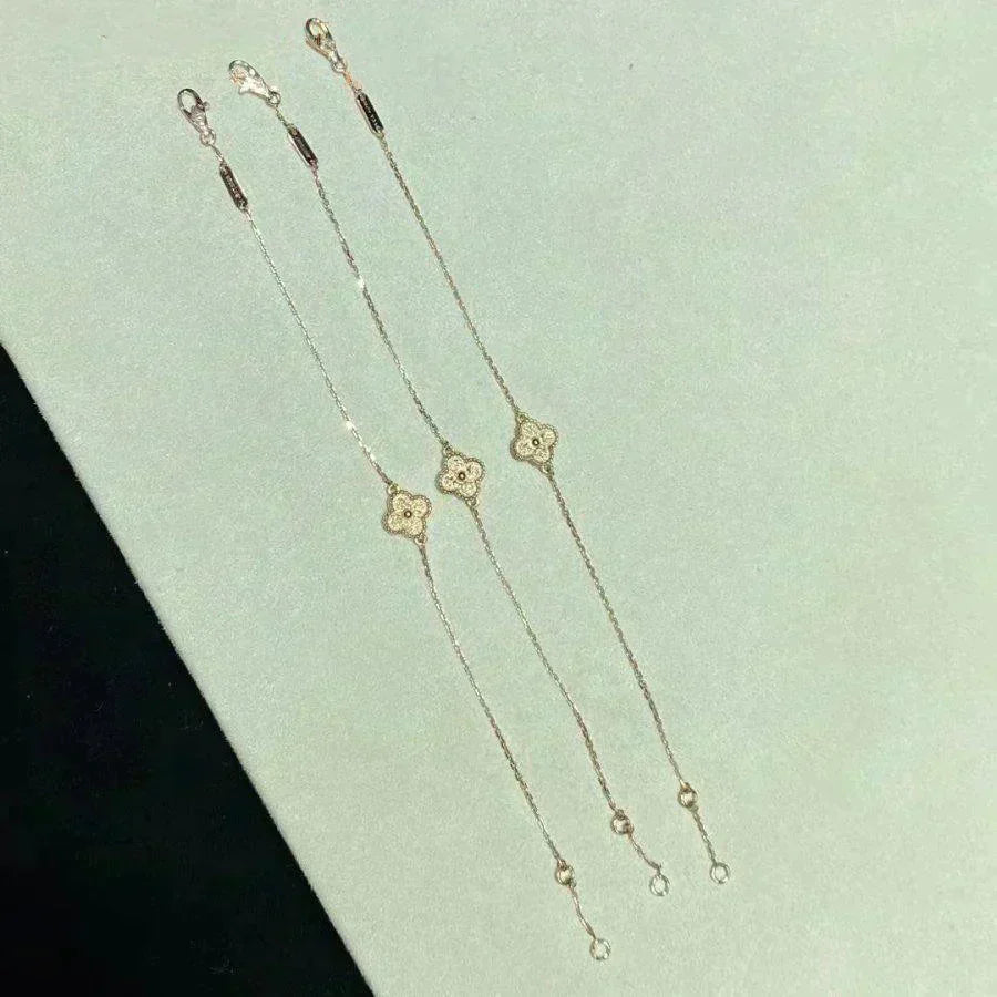 [Zalyn Jewelry ]CLOVER SINGLE FLOWER BRACELET