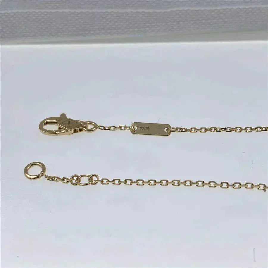 [Zalyn Jewelry ]CLOVER  CARNELIAN SINGLE FLOWER BRACELET