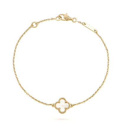 [Zalyn Jewelry ]CLOVER WHITE MOP SINGLE FLOWER BRACELET