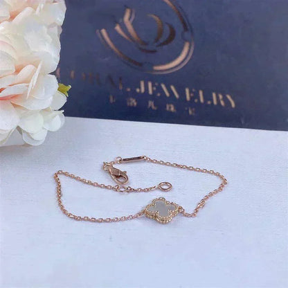 [Zalyn Jewelry ]CLOVER WHITE MOP SINGLE FLOWER BRACELET