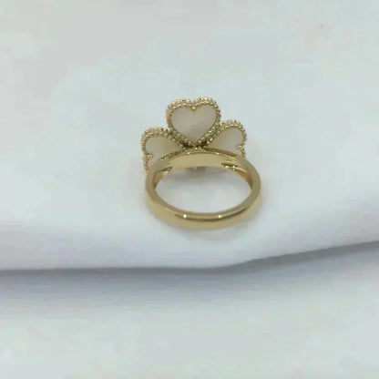 [Zalyn Jewelry ]SWEET CLOVER WHITE MOP RING