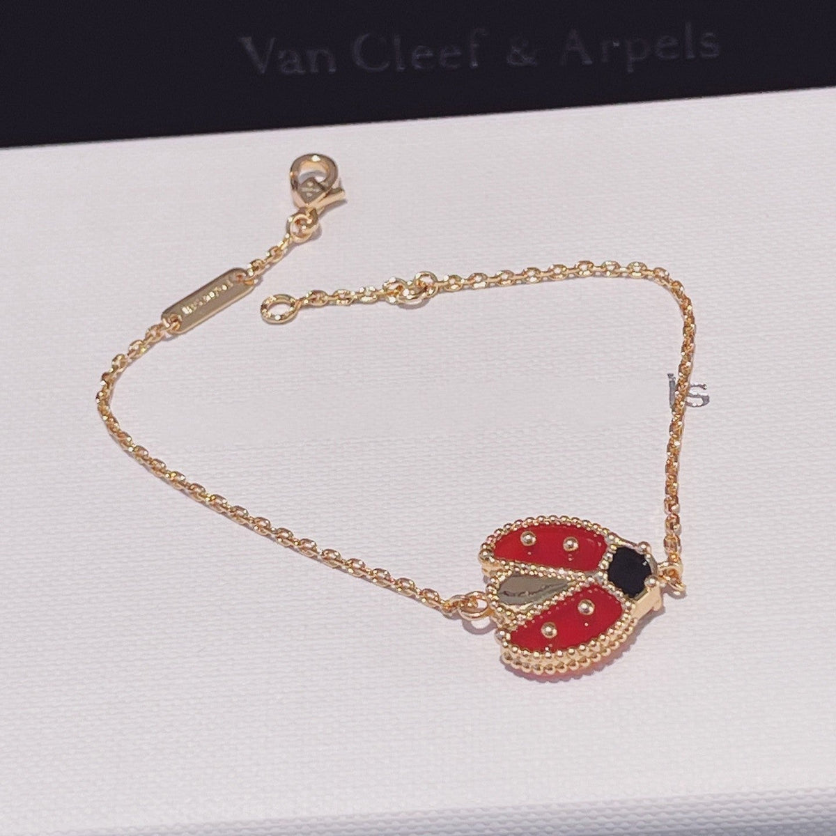 [Zalyn Jewelry ]LUCKY SPRING 1 MOTIF PINK GOLD BRACELET