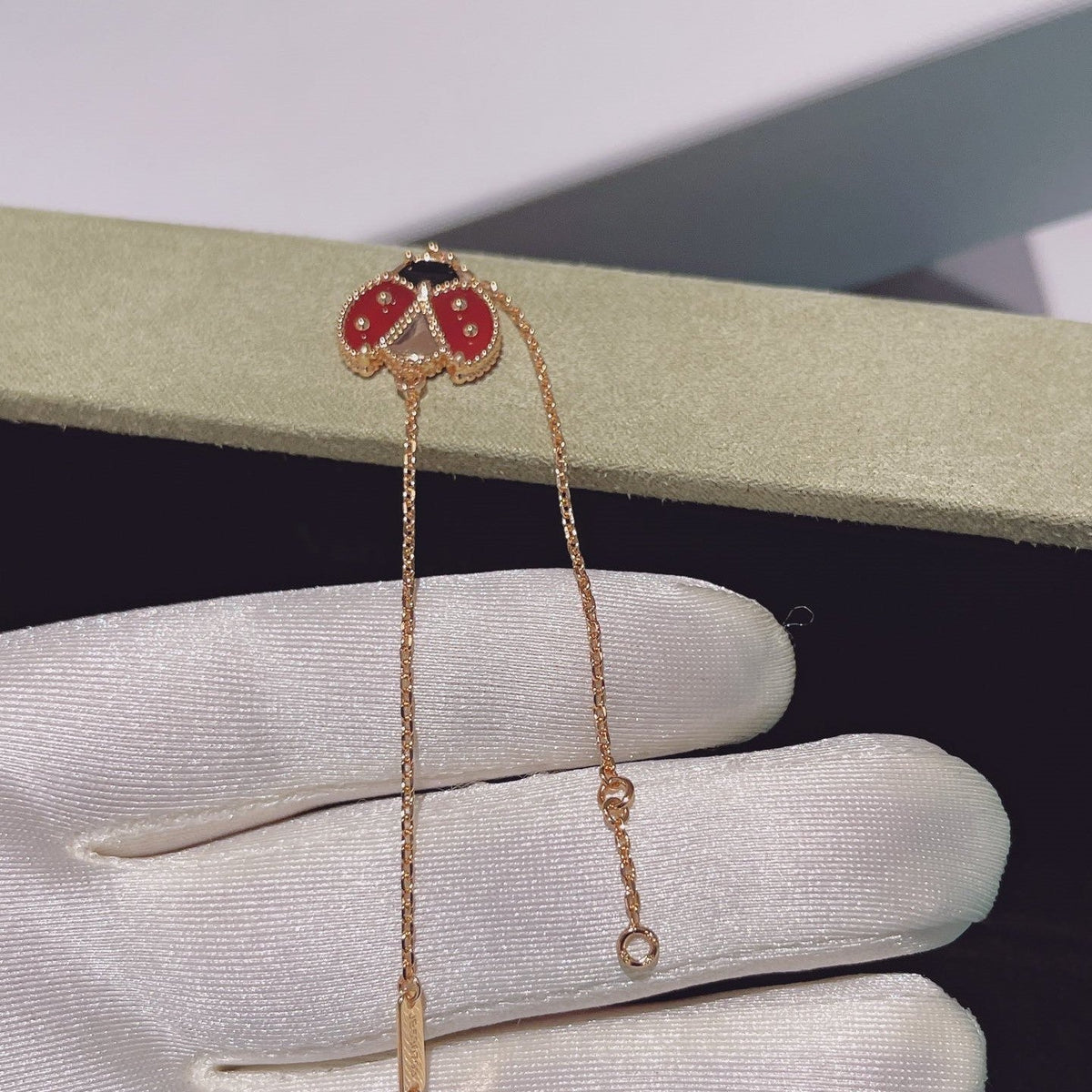 [Zalyn Jewelry ]LUCKY SPRING 1 MOTIF PINK GOLD BRACELET