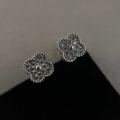 [Zalyn Jewelry ]CLOVER MINI DIAMOND STUD EARRINGS