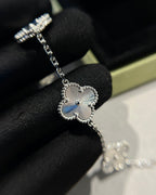 [Zalyn Jewelry ] CLOVER 5 MOTIF LASER BRACELET COLLECTION